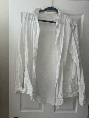 aerie Classic White Button-Down Shirt